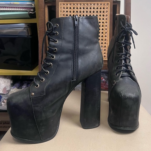 RARE Jeffrey Campbell BIG LITA Platform Booties Matte Black size 10m - Picture 1 of 8